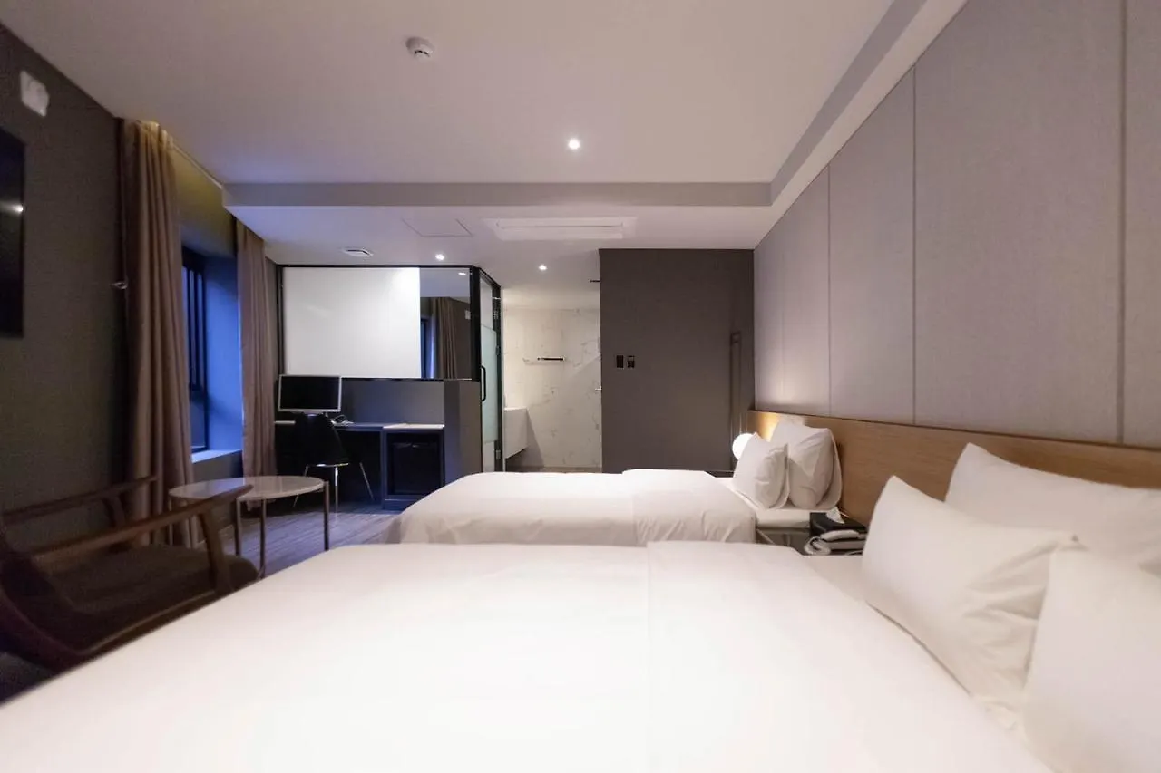 Brown Dot Hotel Hadan Busan