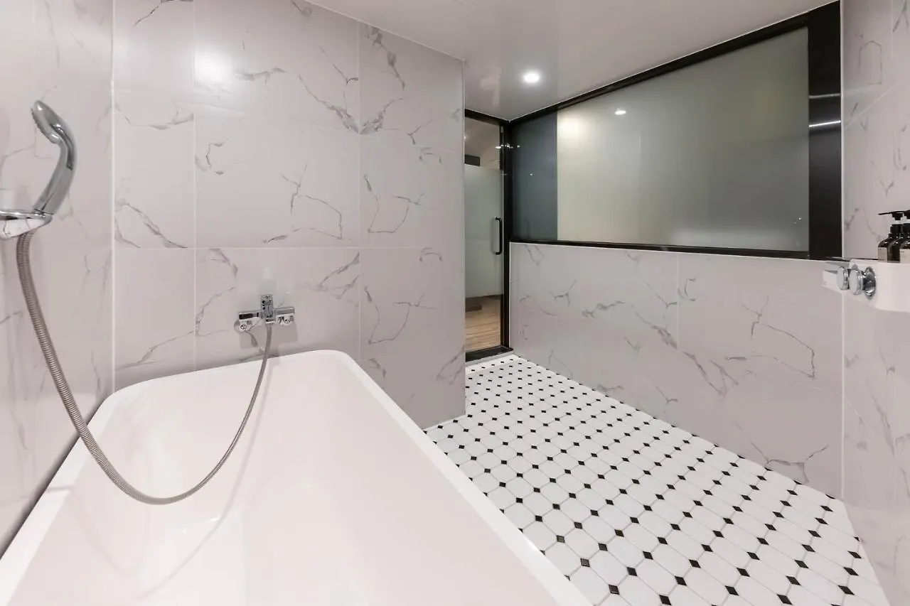 Brown Dot Hotel Hadan Busan